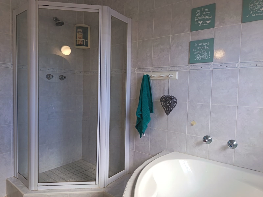 4 Bedroom Property for Sale in Vanes Estate Eastern Cape